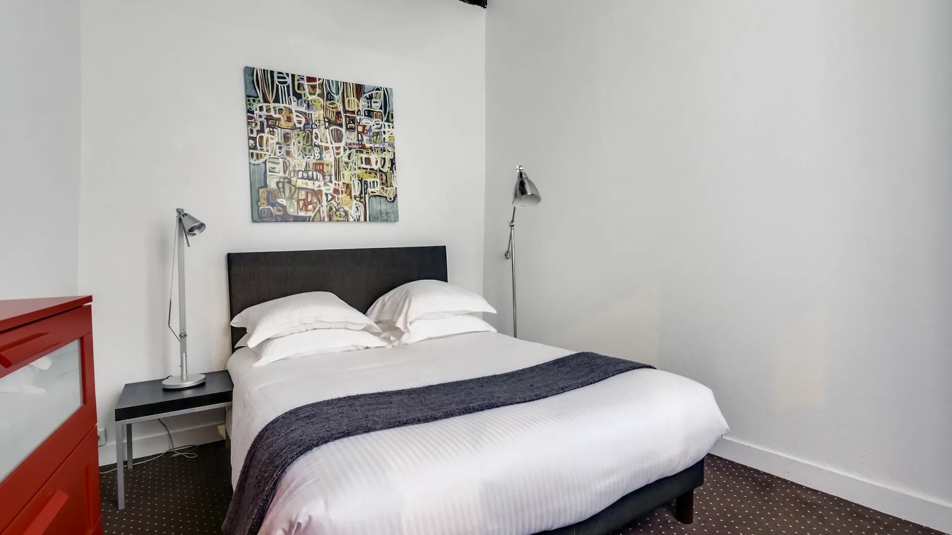 Du Louvre Apartment *