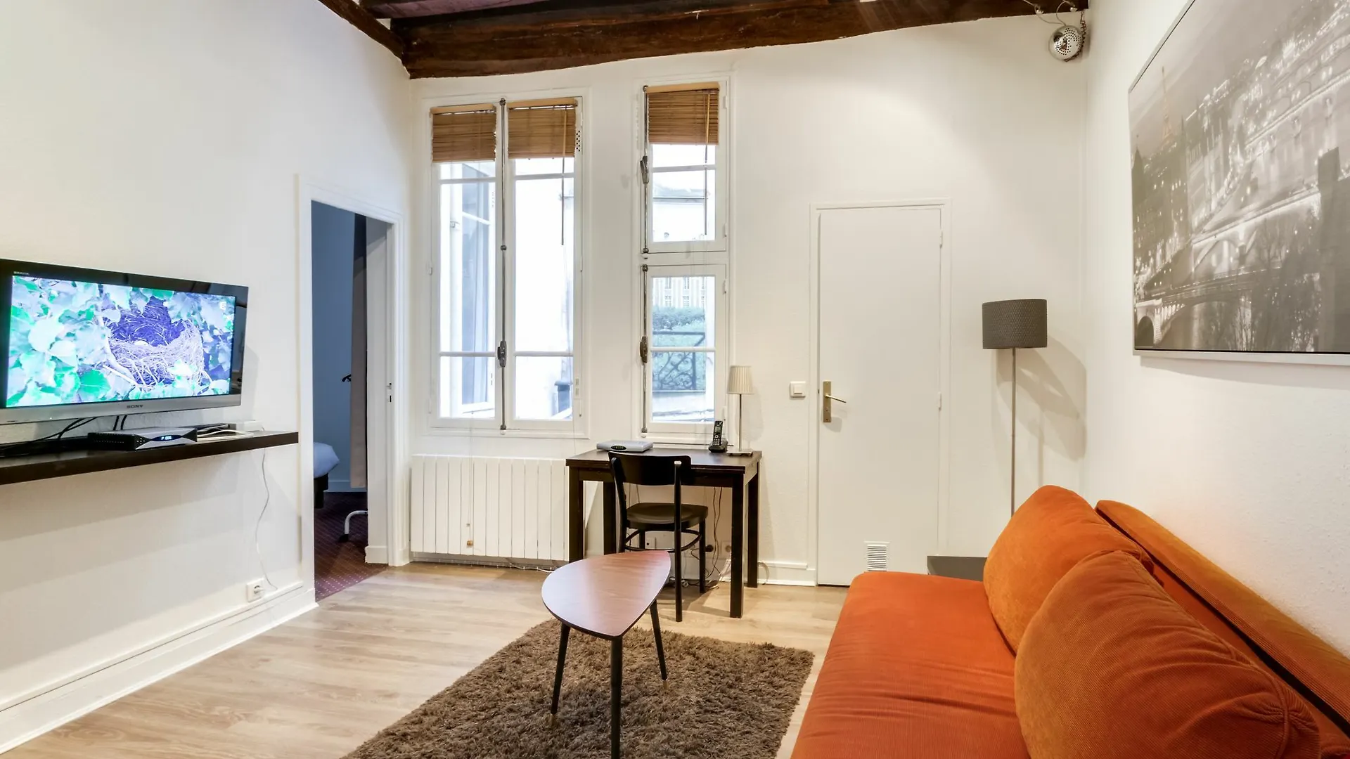 Du Louvre Apartmán *